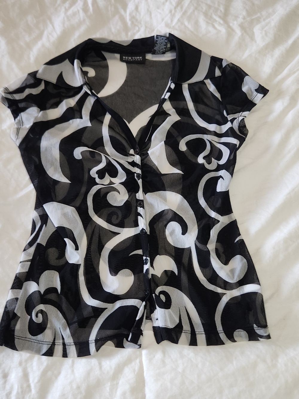 New York & Company Black and White Swirl Short-Sleeve Button Top